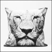 Cushion Cover SC BW 03 Lion