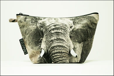 Triangle Toiletry Bag Khaki 07 Elephant